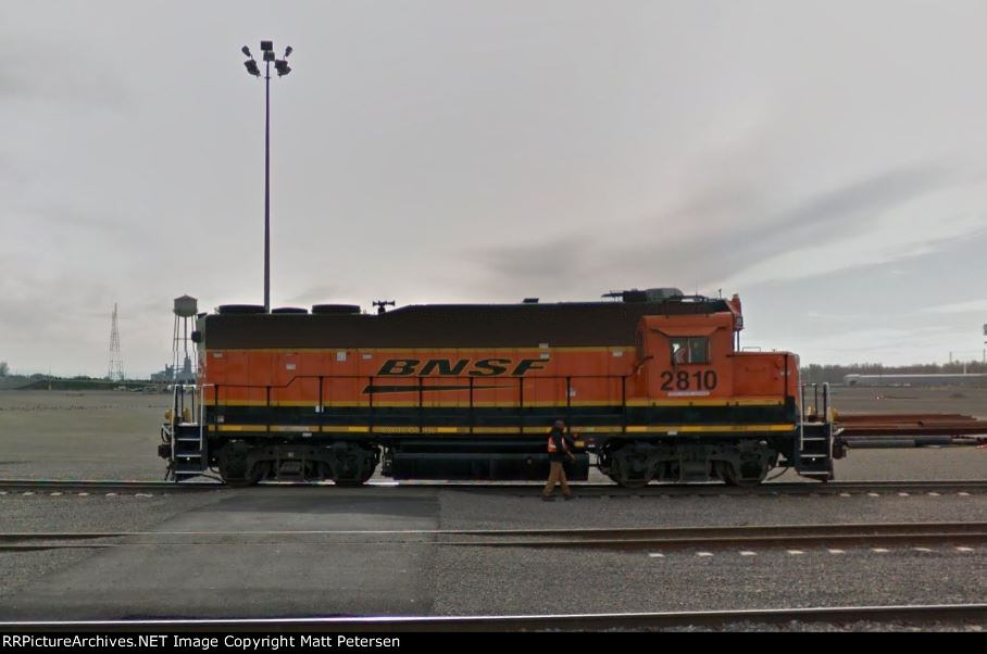 BNSF 2810